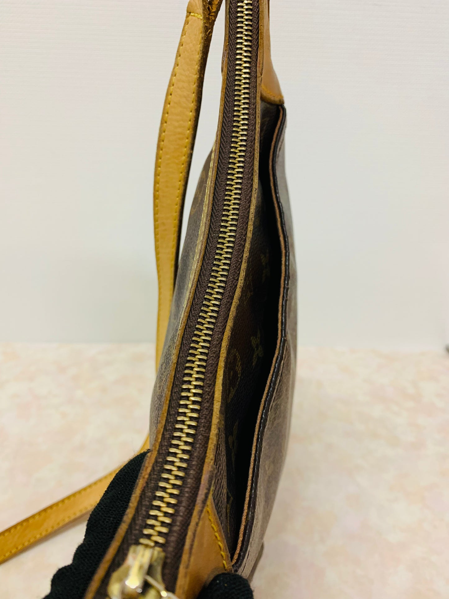 LOUIS VUITTON ODEON PM