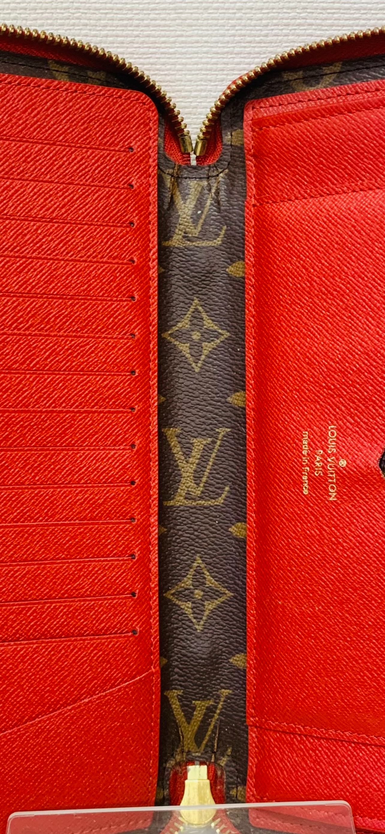 LOUIS VUITTON Retiro Wallet Organizer