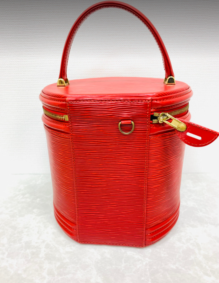 ❇️Cannes Vanity bag in Epi Red❇️
