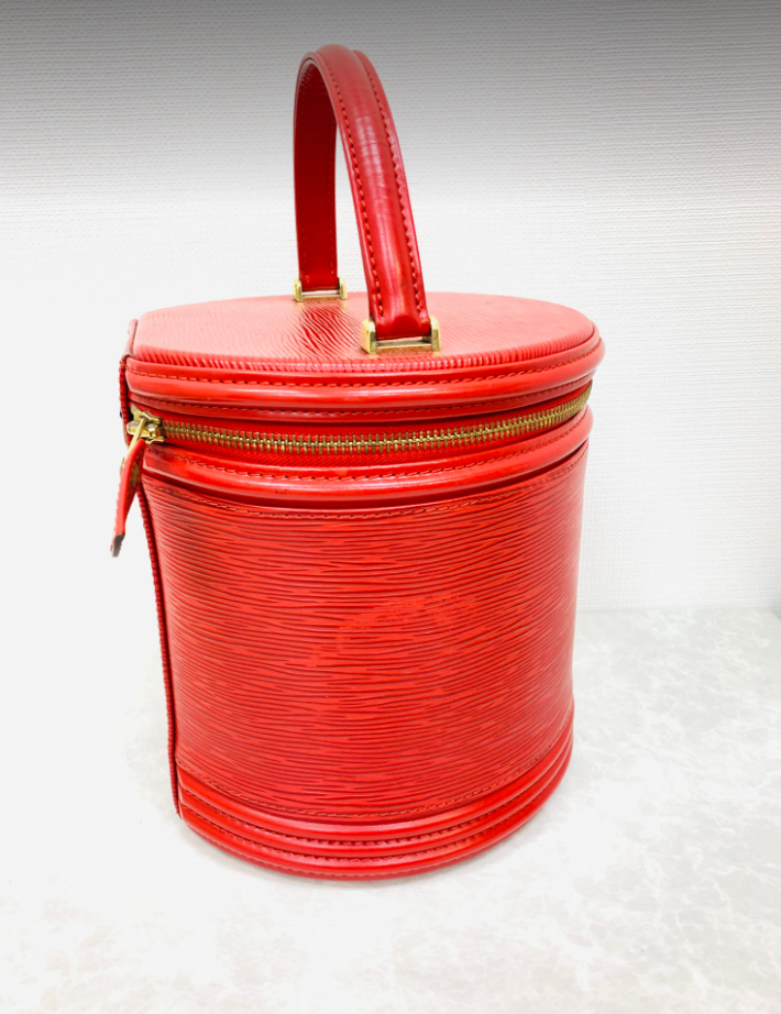 ❇️Cannes Vanity bag in Epi Red❇️