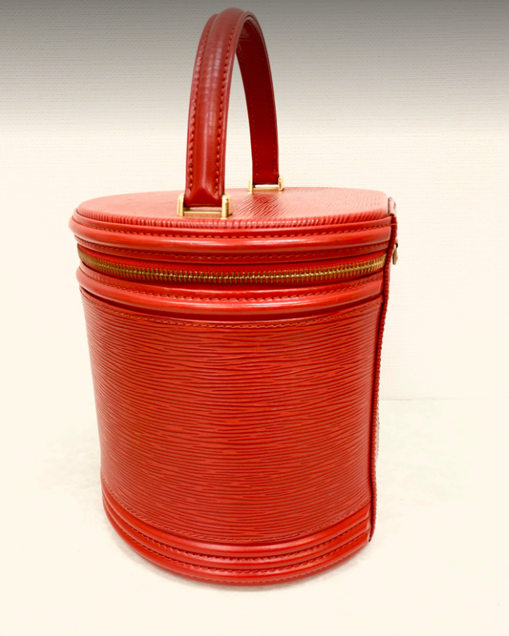 ❇️Cannes Vanity bag in Epi Red❇️
