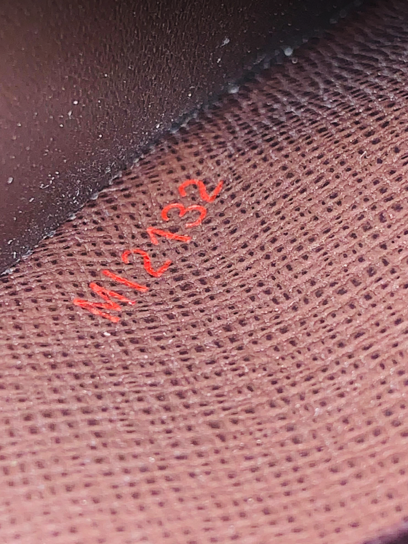 Zippy Compact Wallet DE