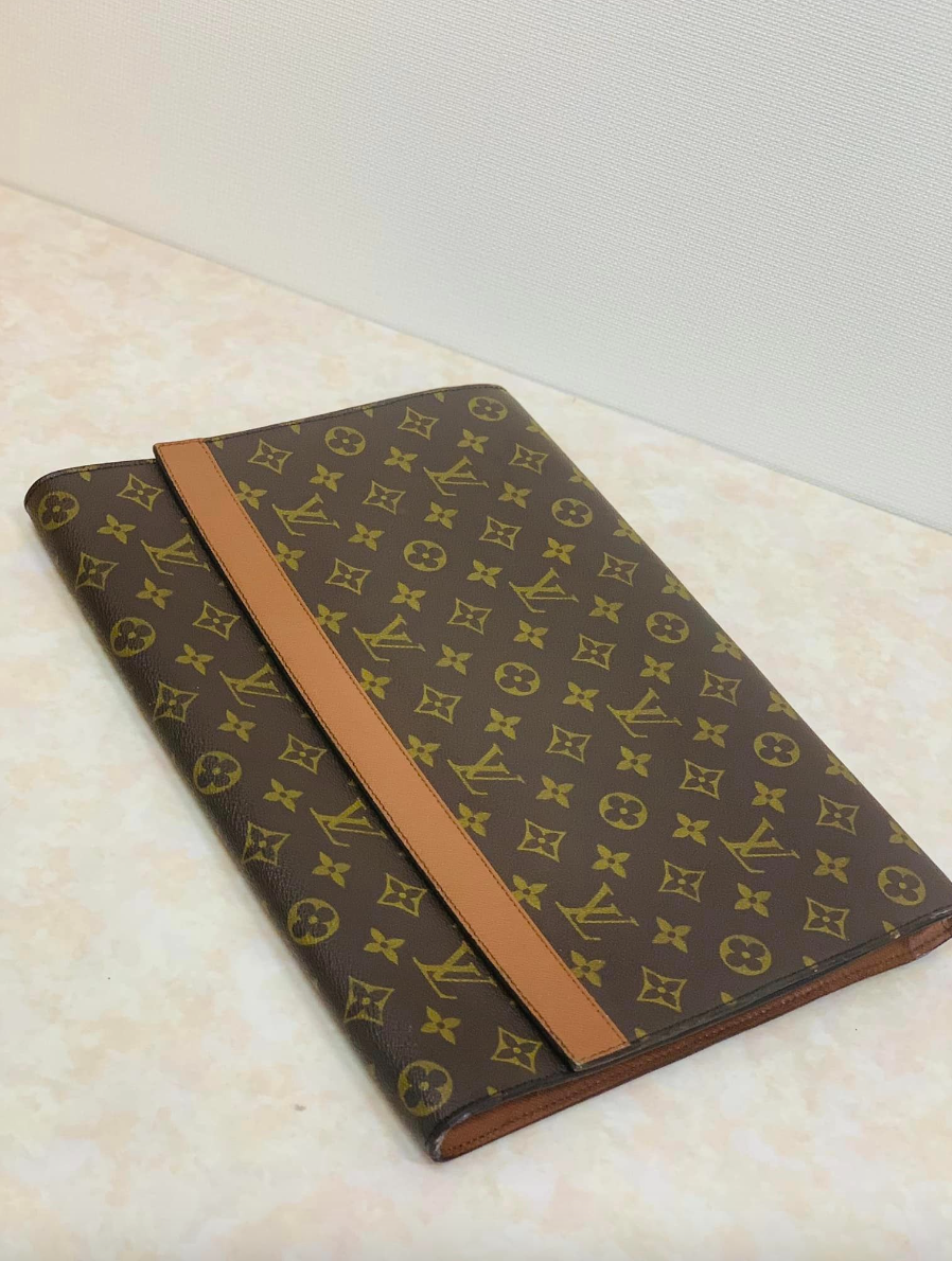 💚 Carryall Portfolio Clutch bag💚