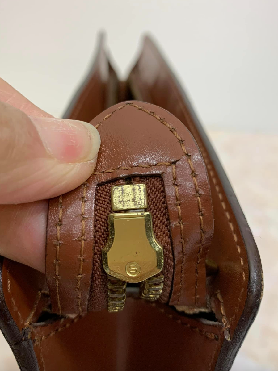 Pochette Homme Monogram