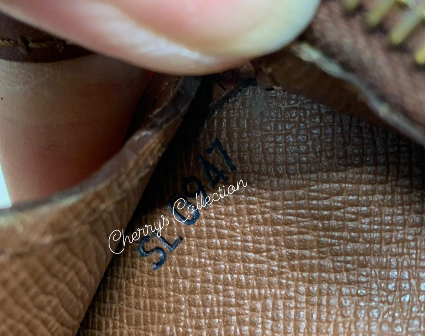 Pochette Homme Monogram