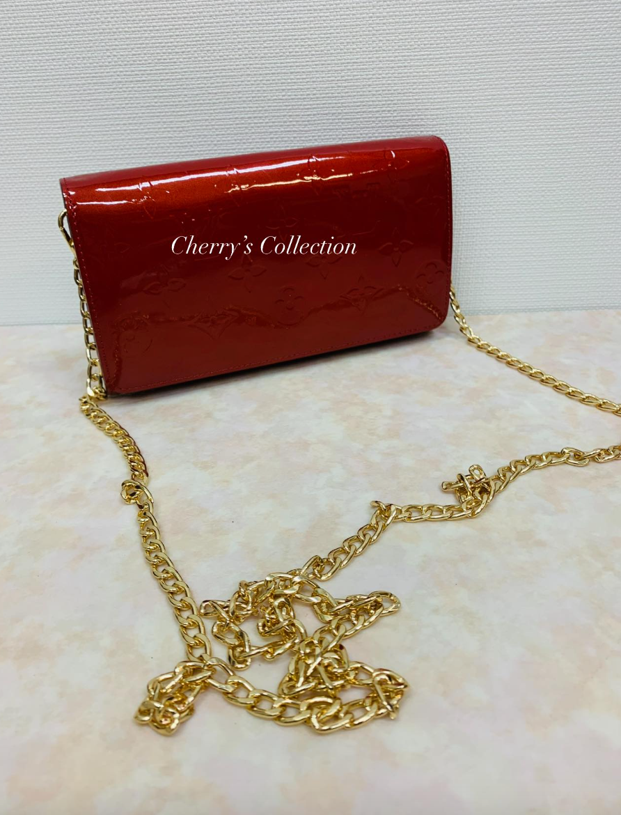 ❇️Vernia Crossbody Chain Wallet ❇️