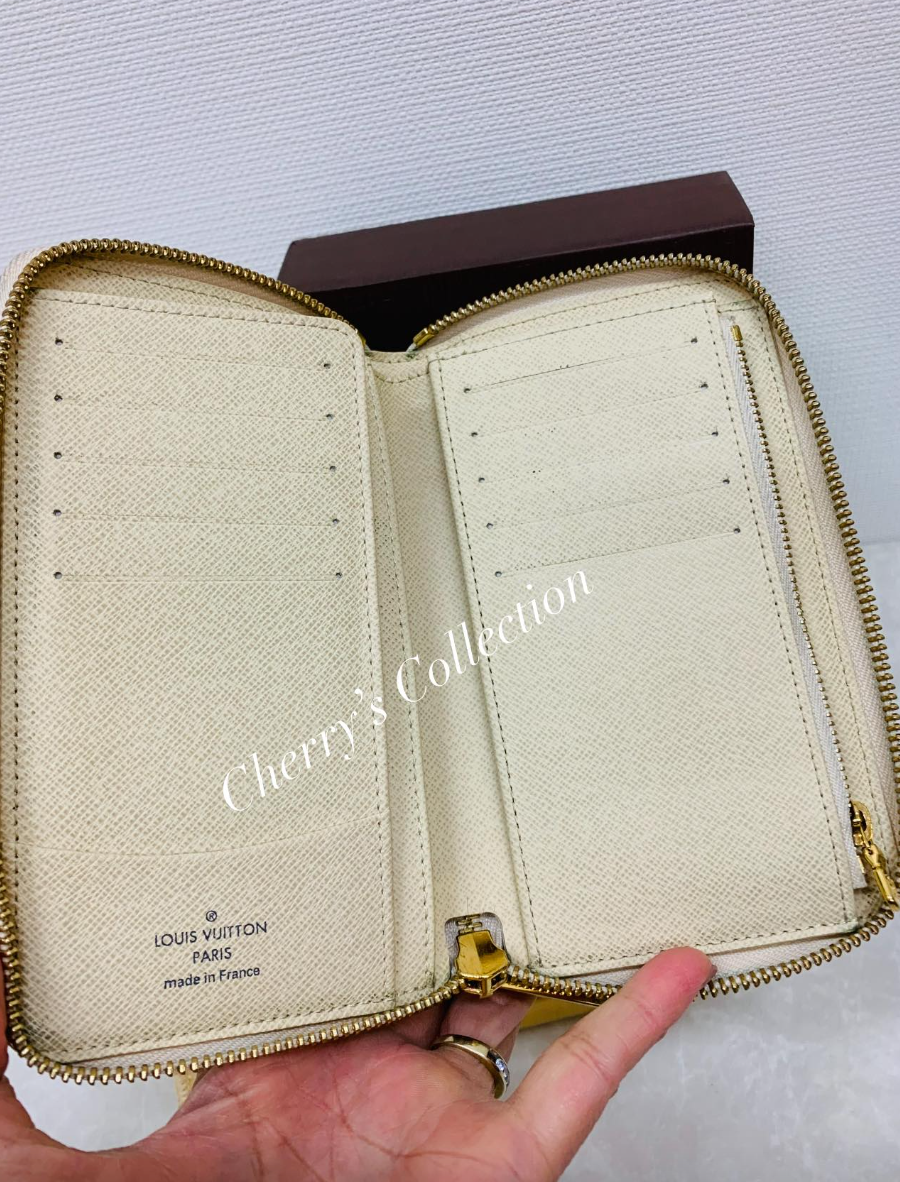 ❇️Zippy Compact wallet DA❇️