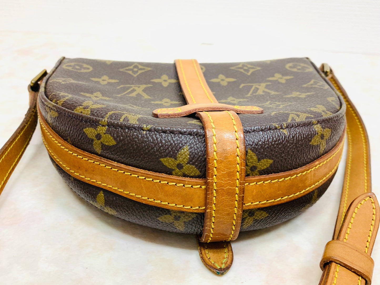 Authentic LOUIS VUITTON Chantilly PM