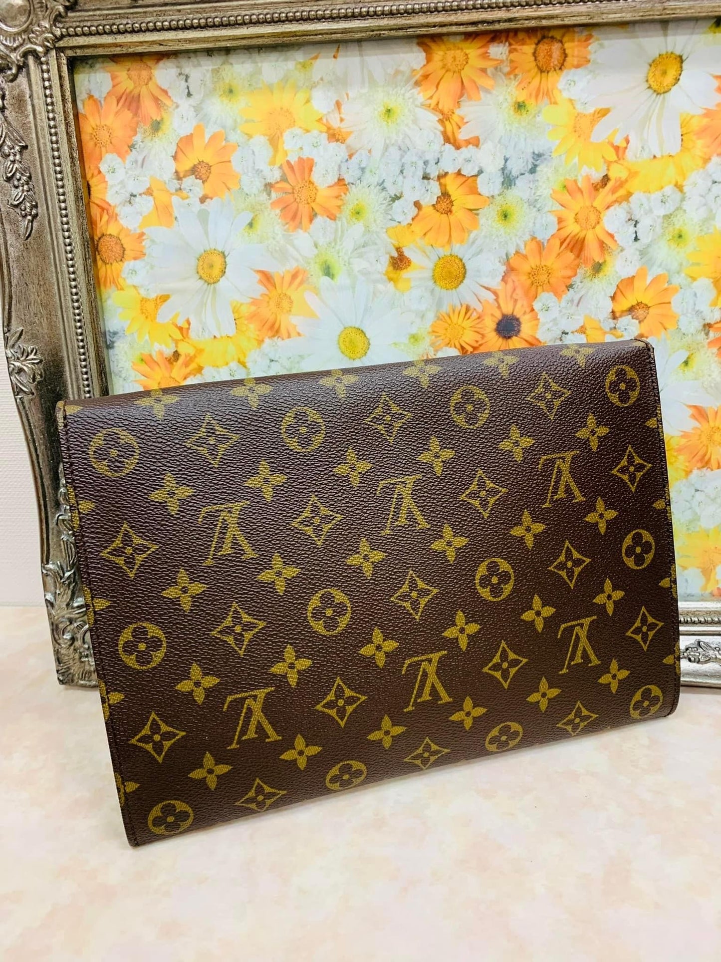 Louis Vuitton Lena Clutch Bag