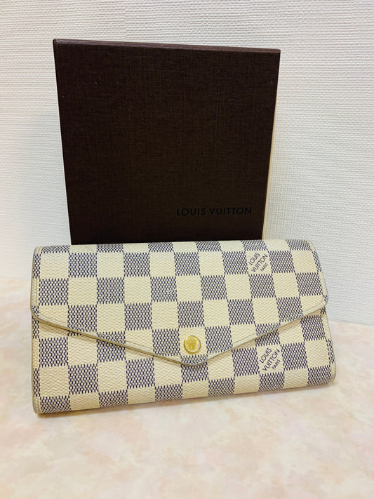 LOUIS VUITTON Sarah wallet DA New Model