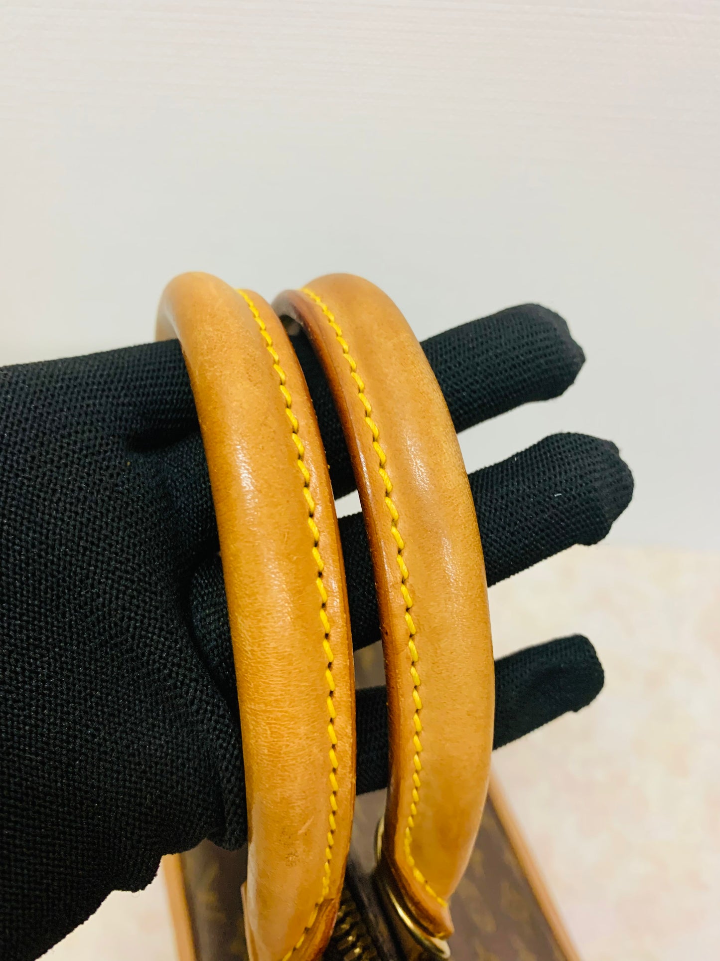 LOUIS VUITTON Alma PM