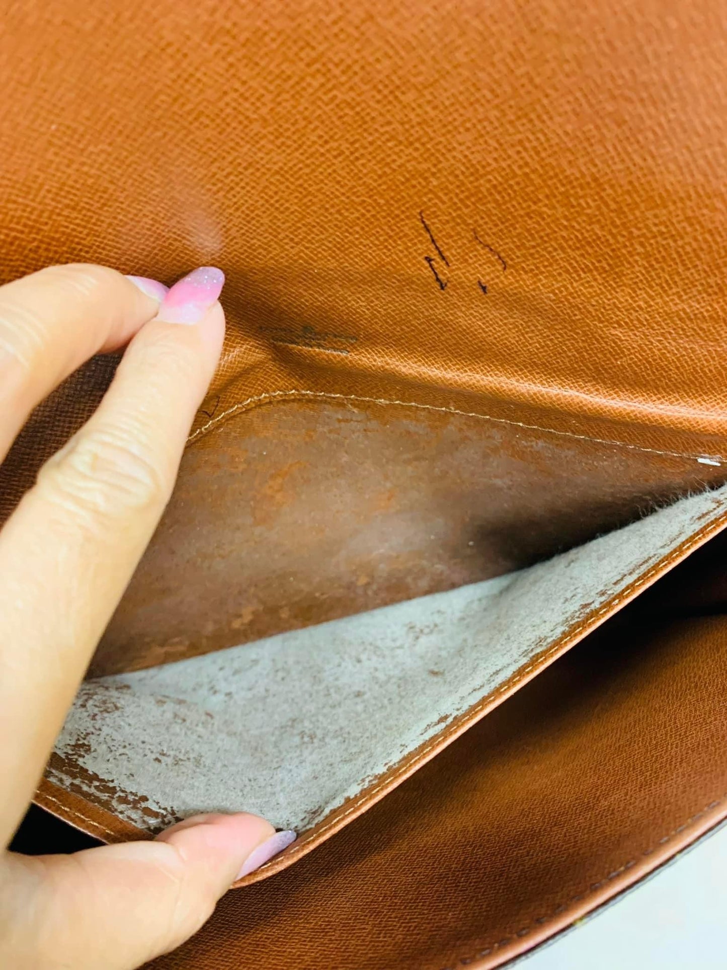 Louis Vuitton Lena Clutch Bag