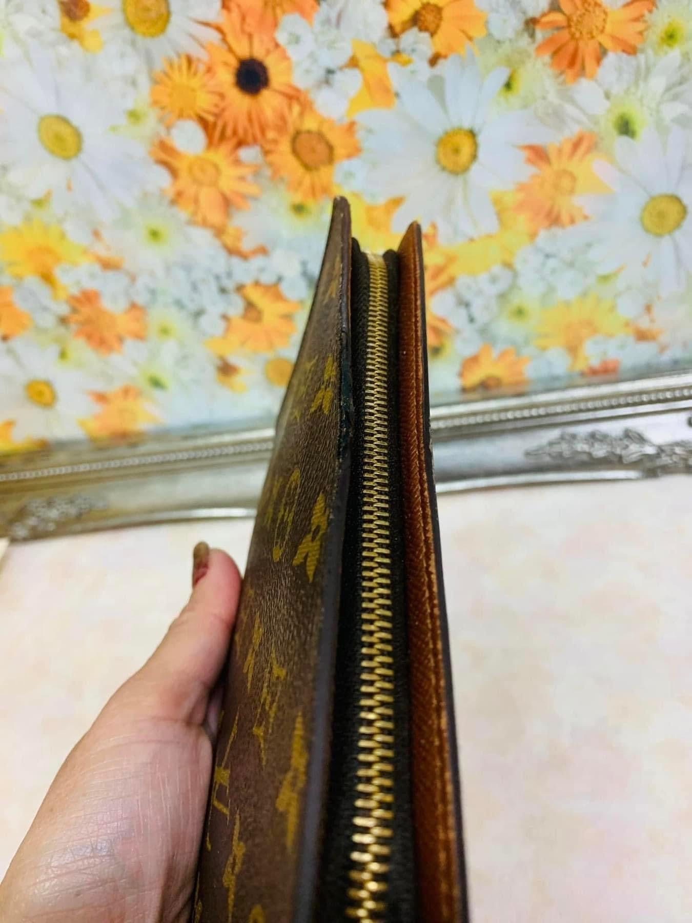 LOUIS VUITTON Zippy Compact wallet old model