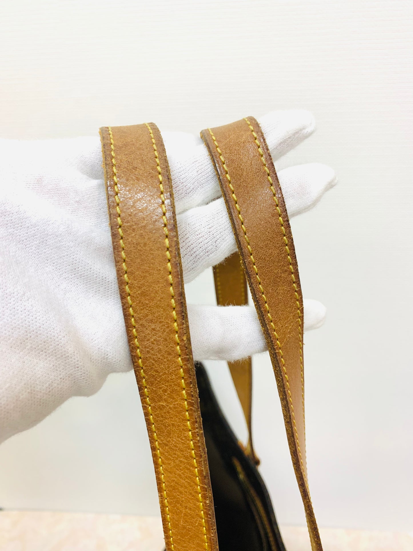 LOUIS VUITTON Sac Shopping Tote