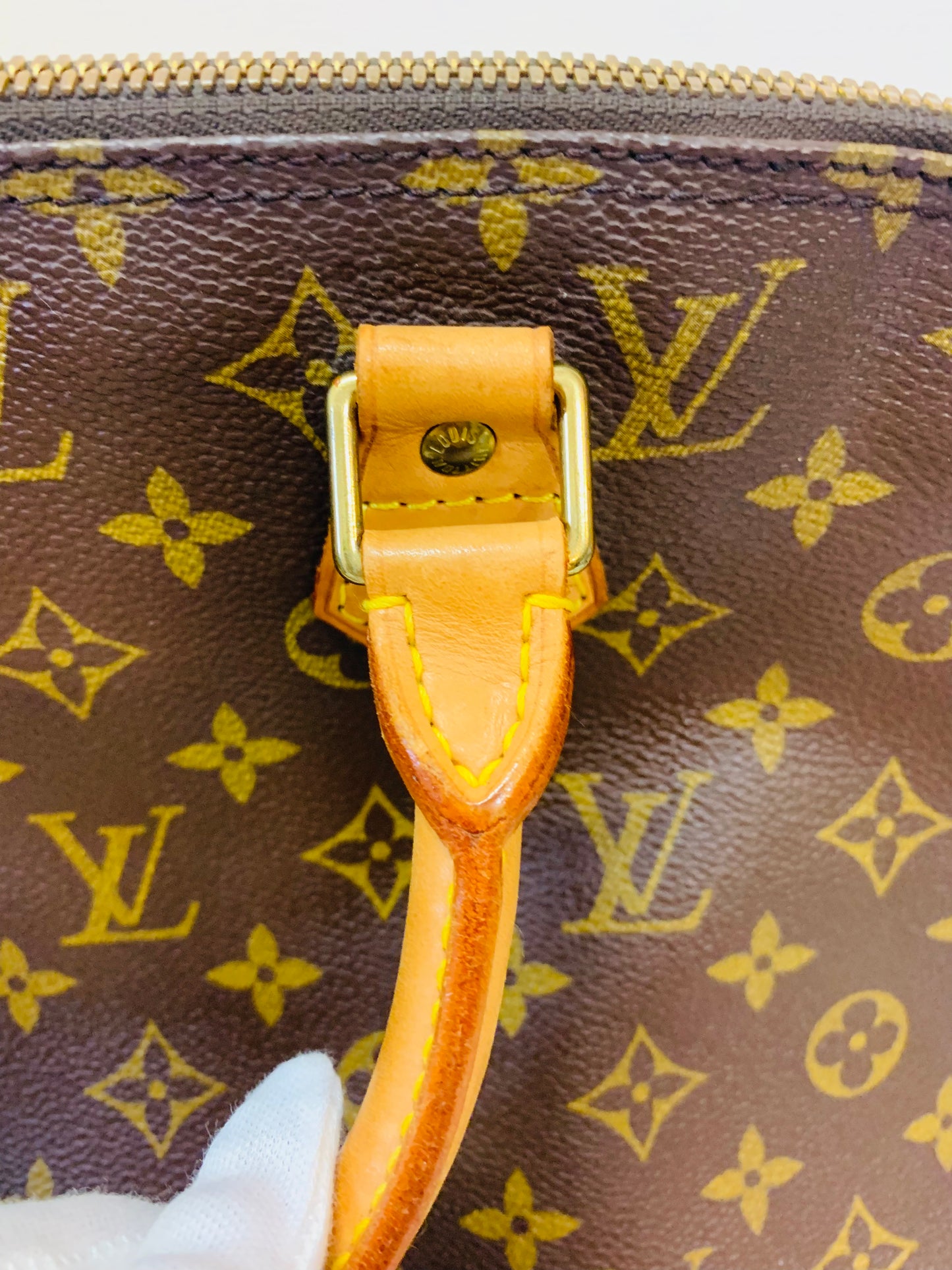 LOUIS VUITTON Alma PM