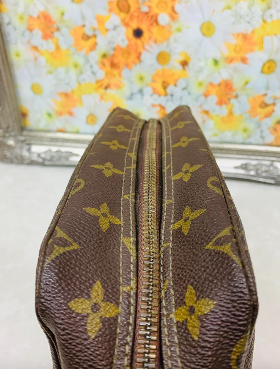 Louis Vuitton Trousse 28