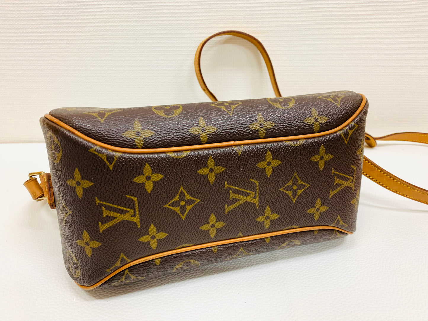 USED LOUIS VUITTON BLOIS