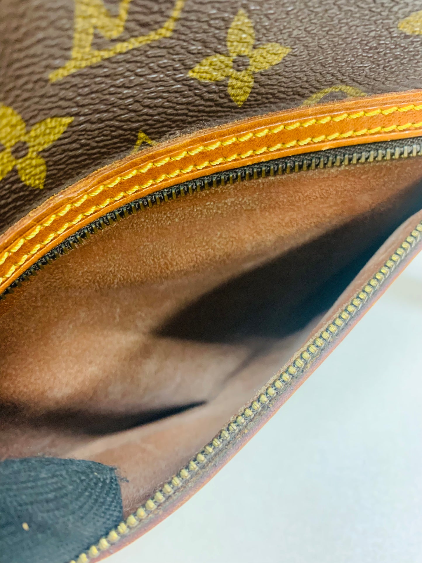 Louis Vuitton Monogram Senlis