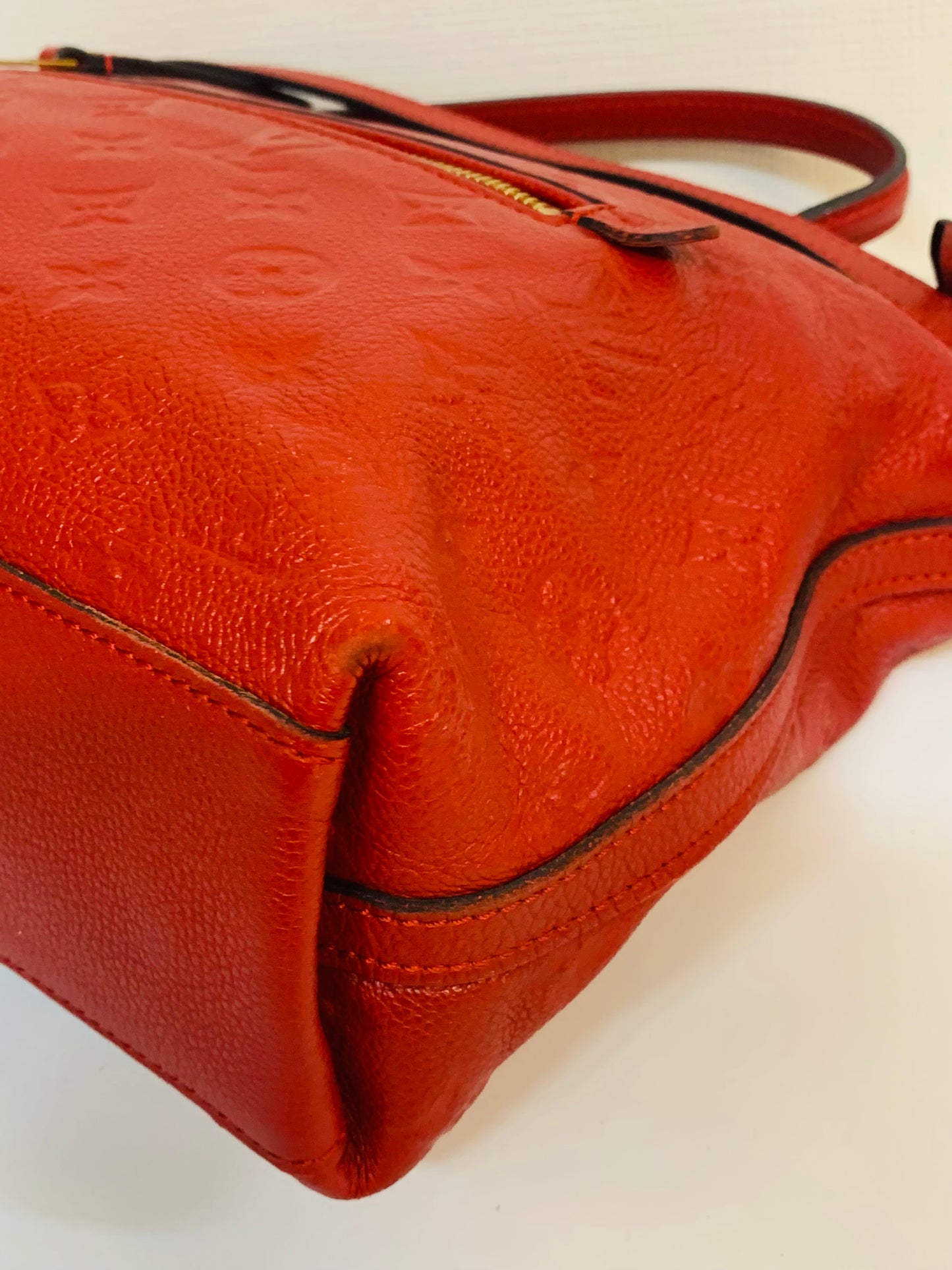 LOUIS VUITTON Bastille Empreinte Red