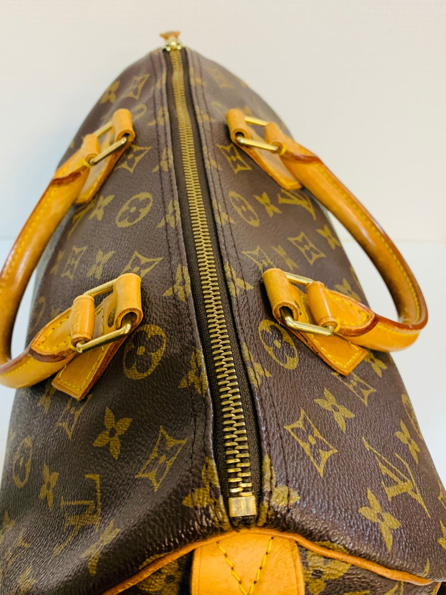 LOUIS VUITTON SPEEDY 30