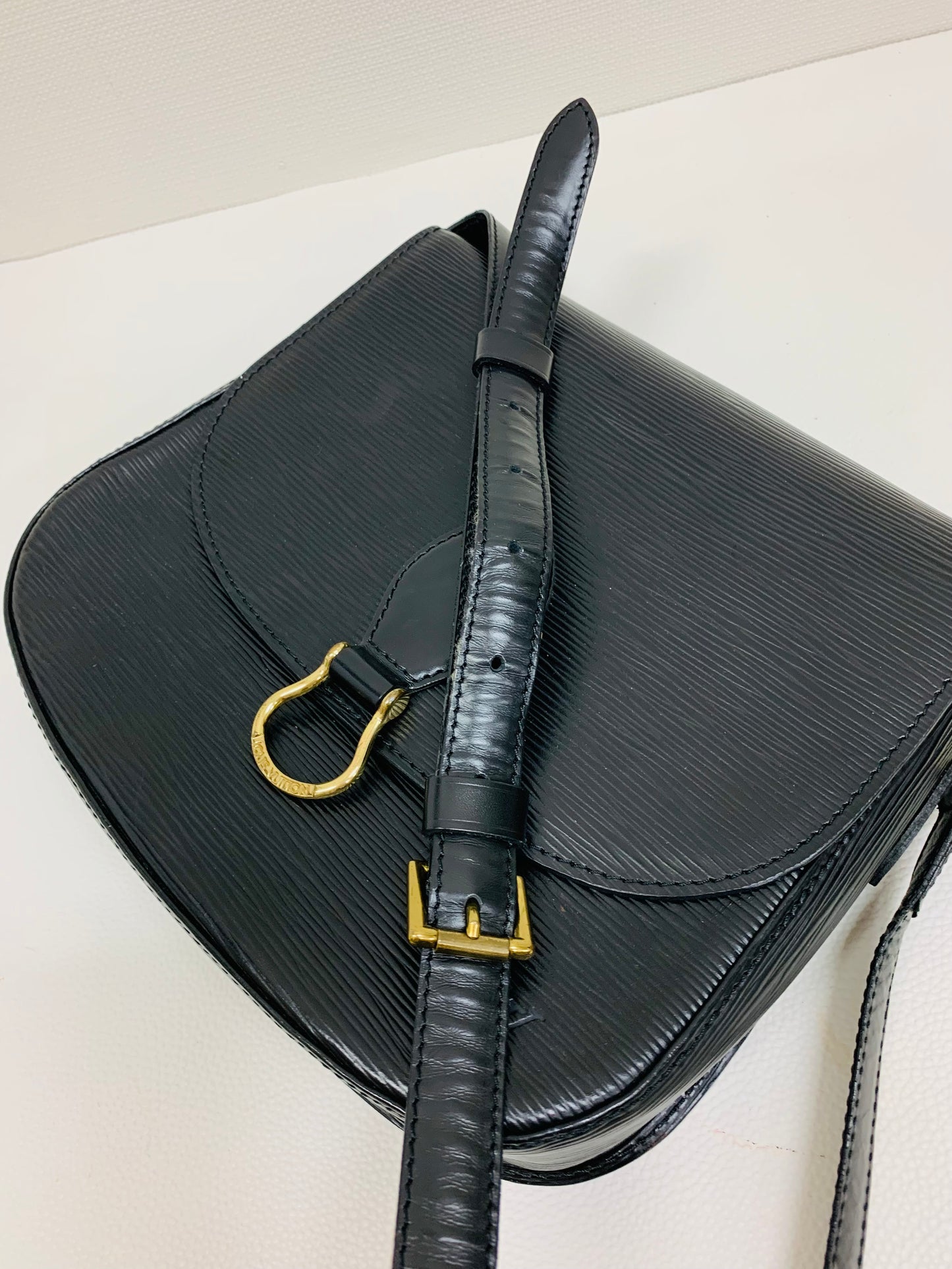 Use Louis Vuitton Epi Saint Cloud Noir