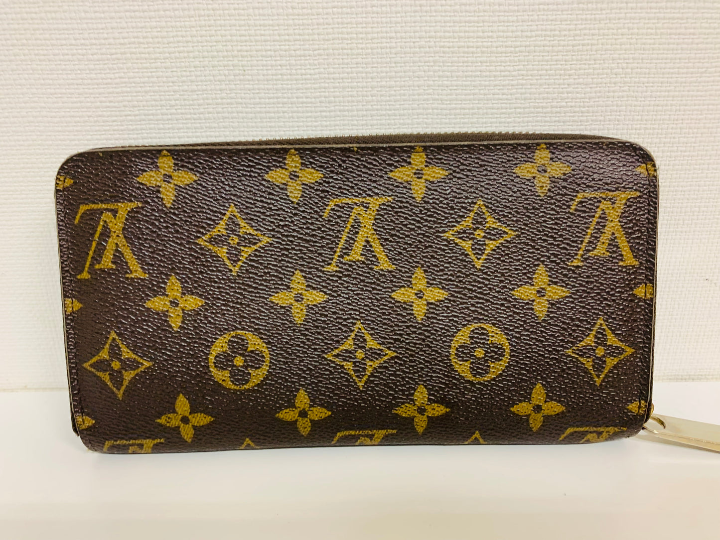 Louis Vuitton Monogram Zippy Wallet