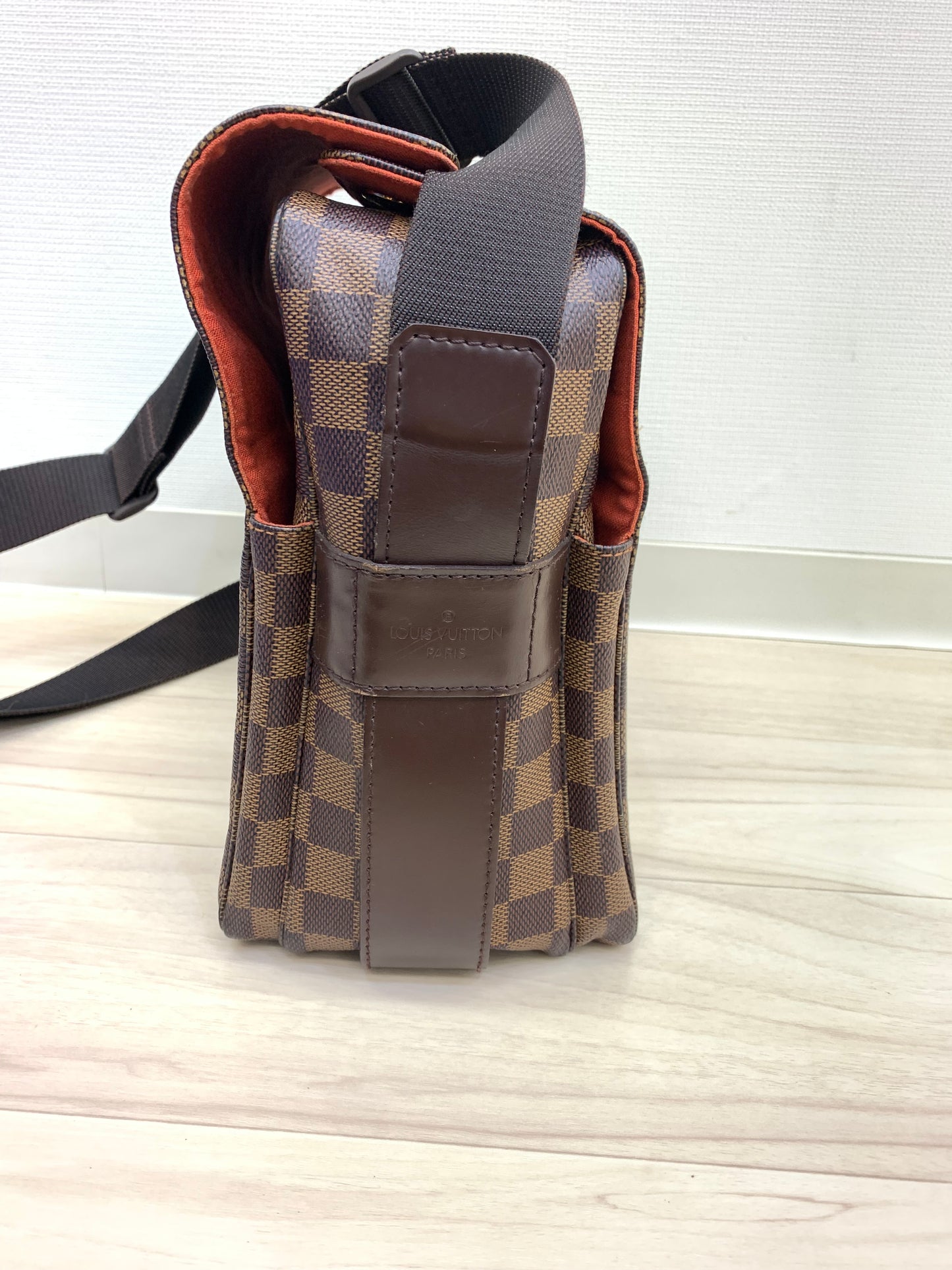 Louis Vuitton Damier Ébène Naviglio messenger bag