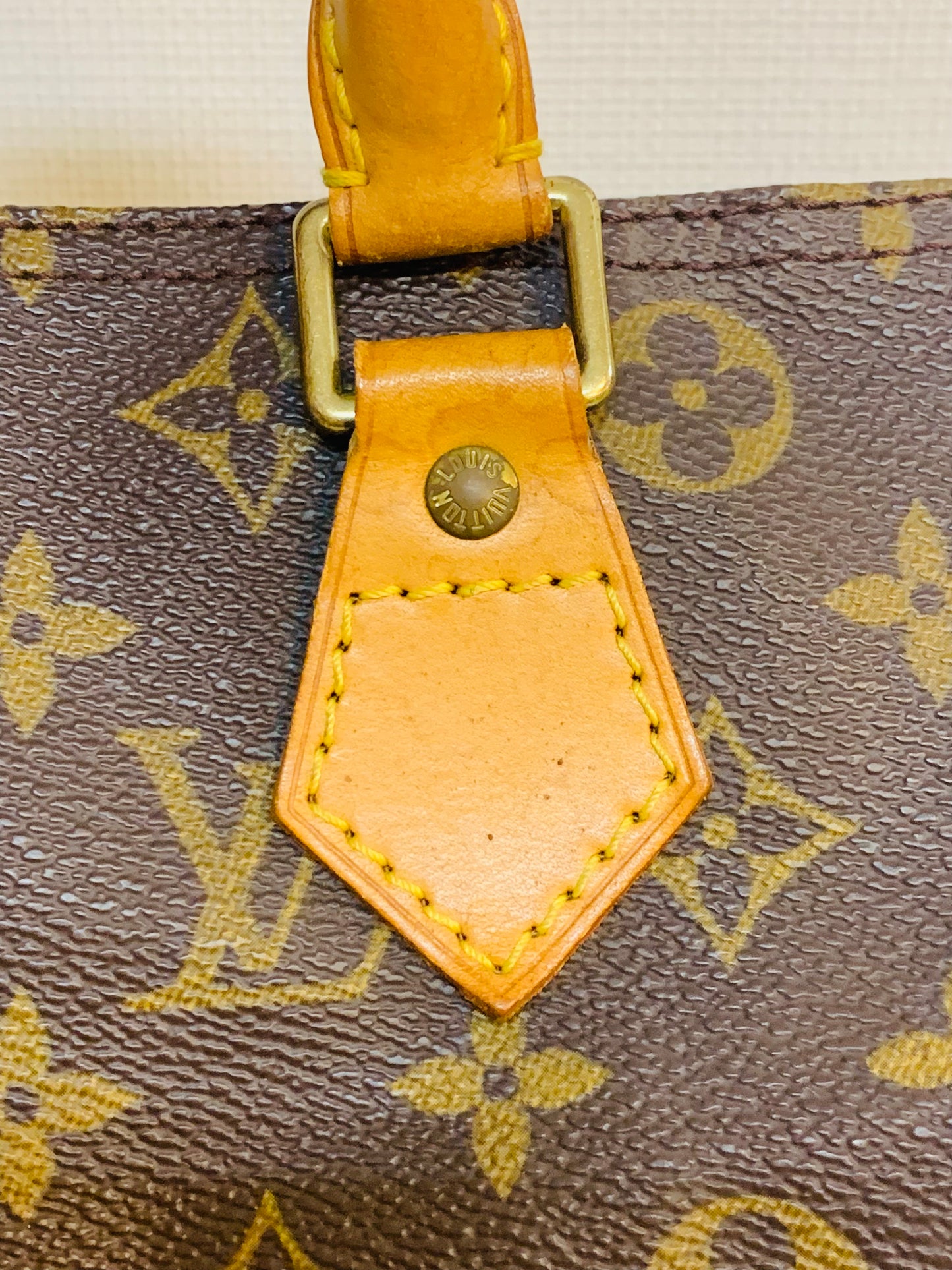 LOUIS VUITTON Speedy 30