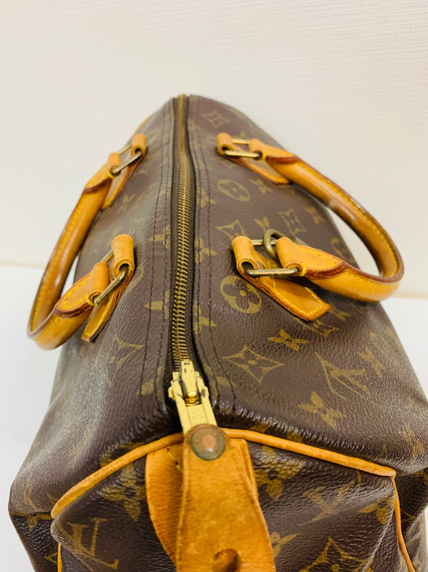 USED LOUIS VUITTON SPEEDY 30