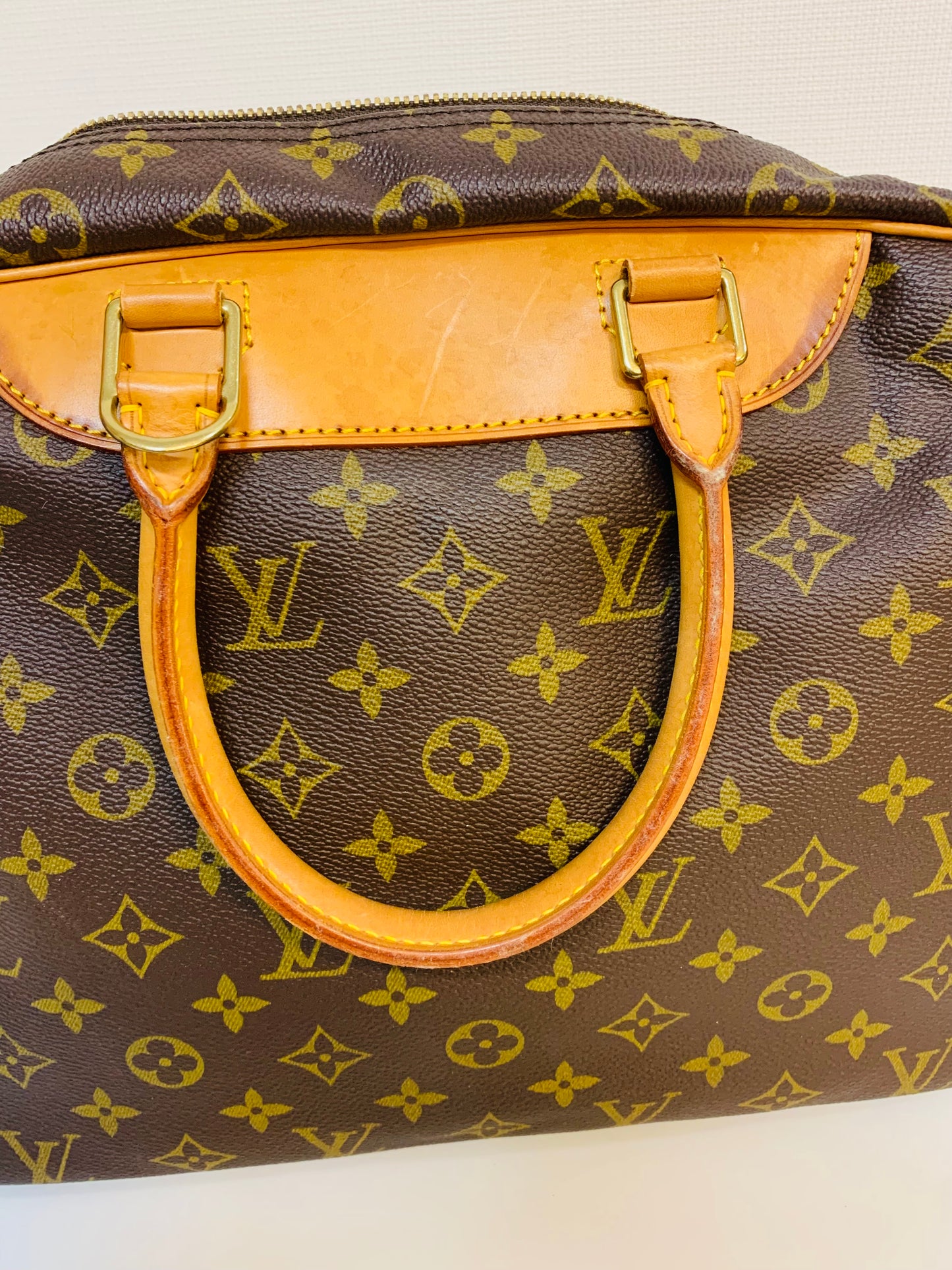 LOUIS VUITTON DEAUVILLE