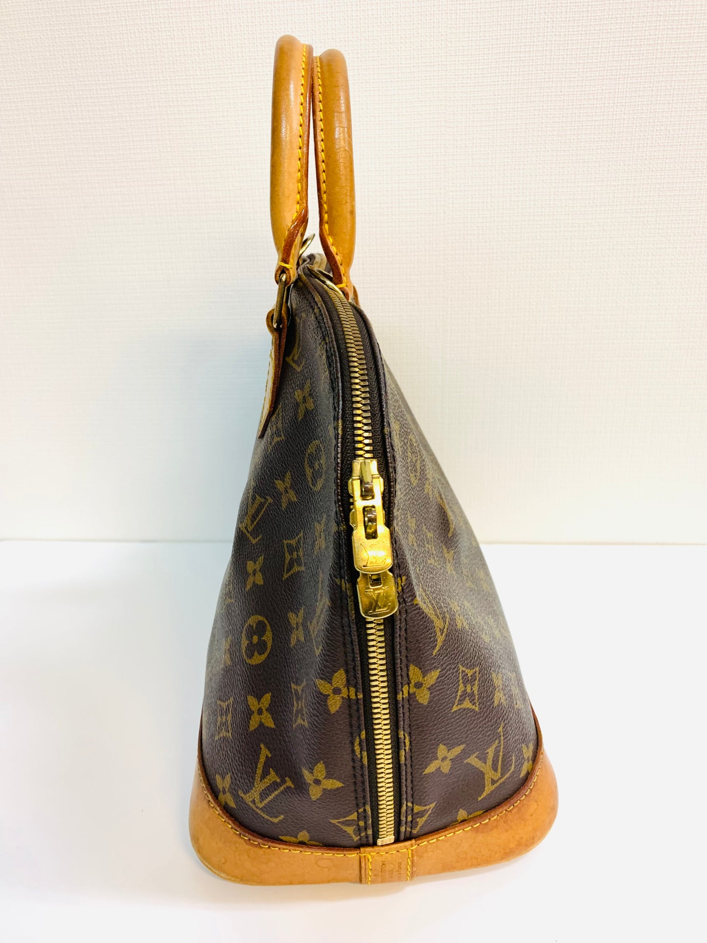 USED LOUIS VUITTON ALMA PM