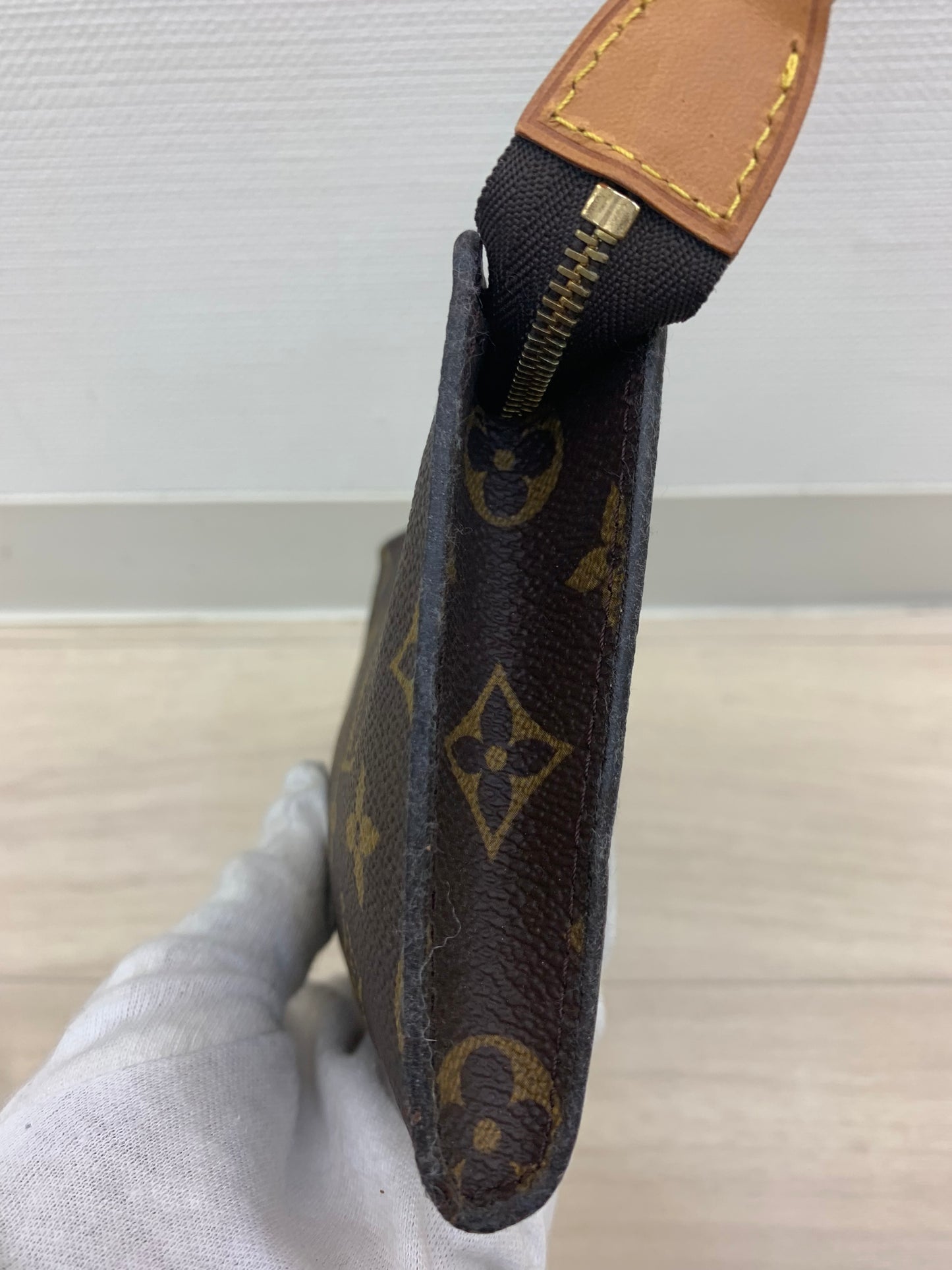 Louis Vuitton Monogram Bucket Pouch PM