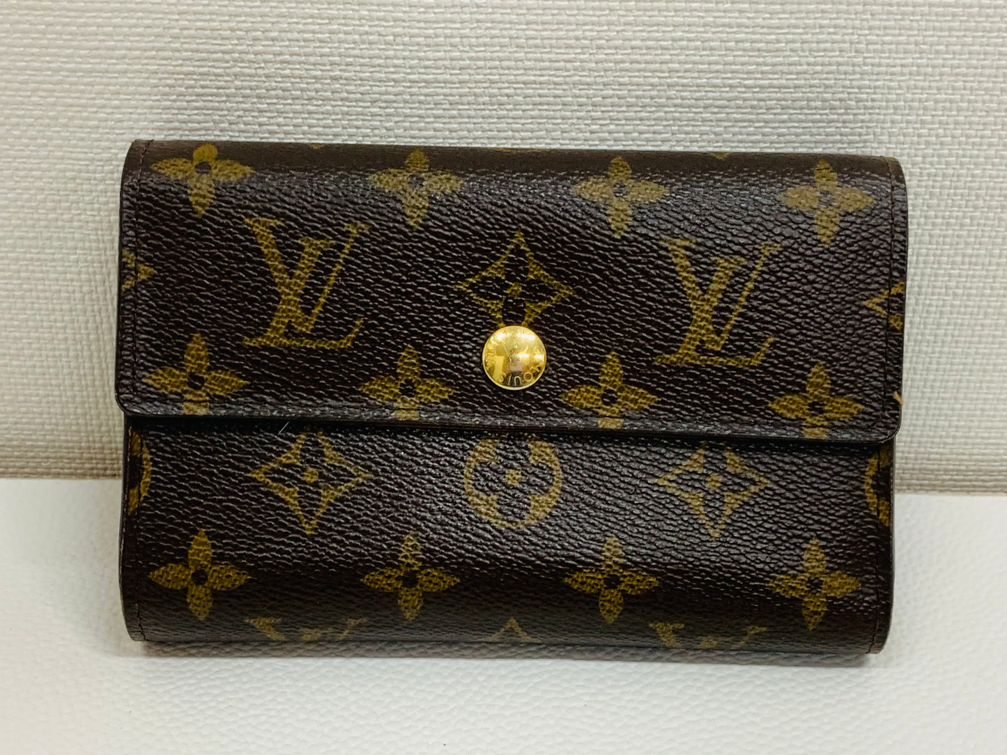 Used Louis Vuitton Alexandra Compact Wallet Monogram