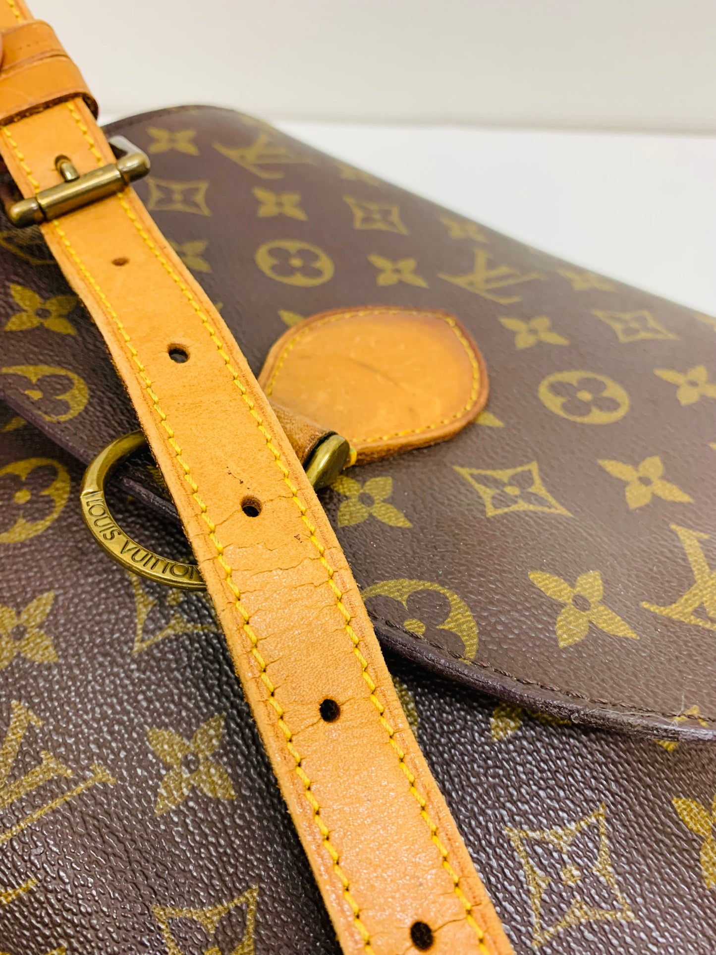 USED LOUIS VUITTON SAINT CLOUD GM