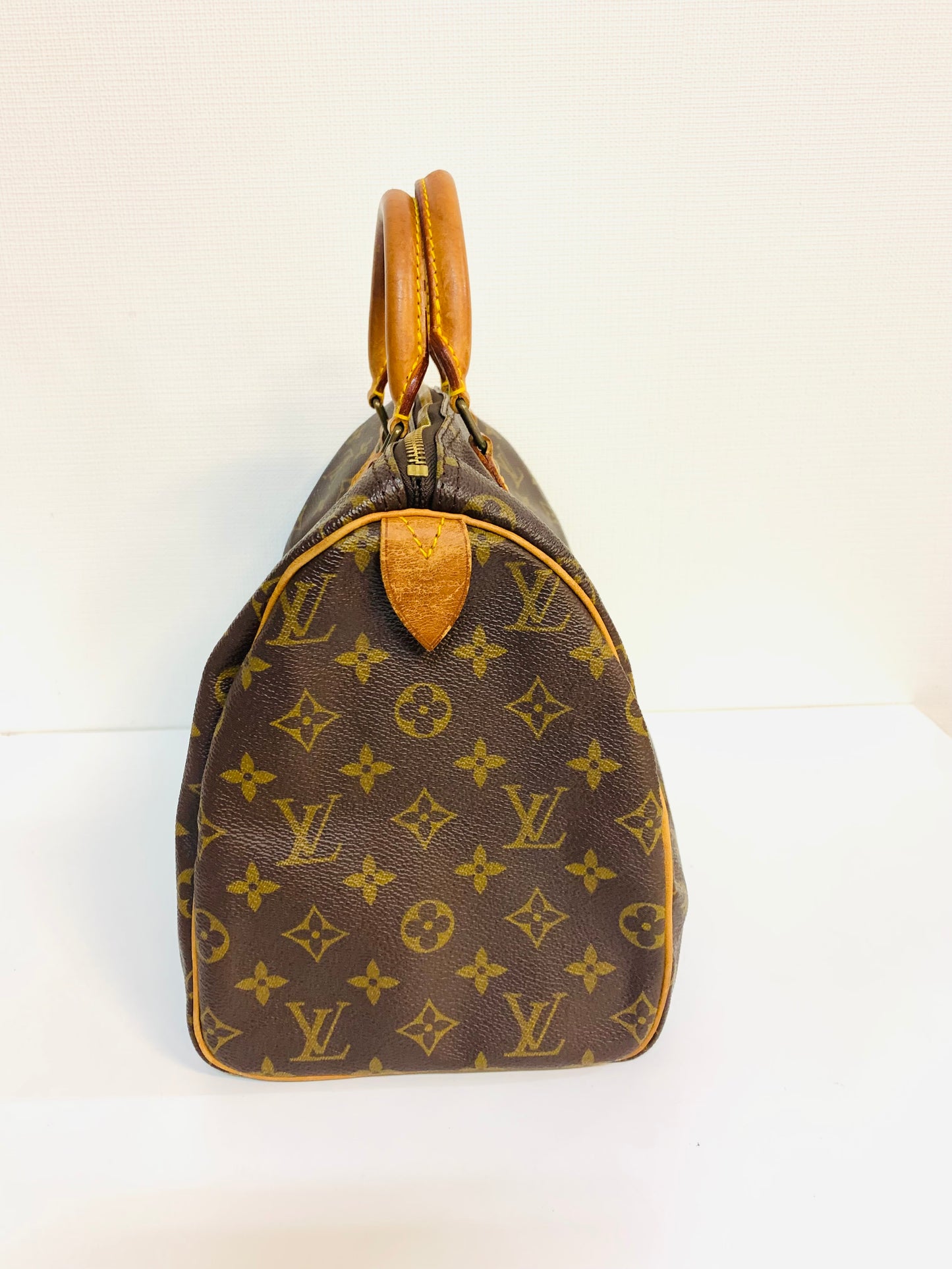 LOUIS VUITTON Speedy 30