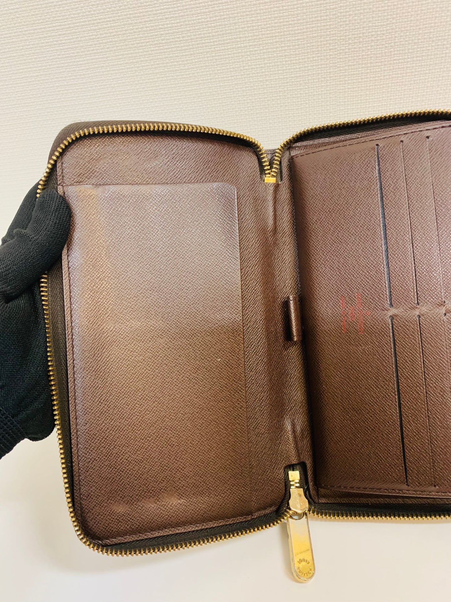 USED LOUIS VUITTON ZIPPY WALLET ORGANIZER DE