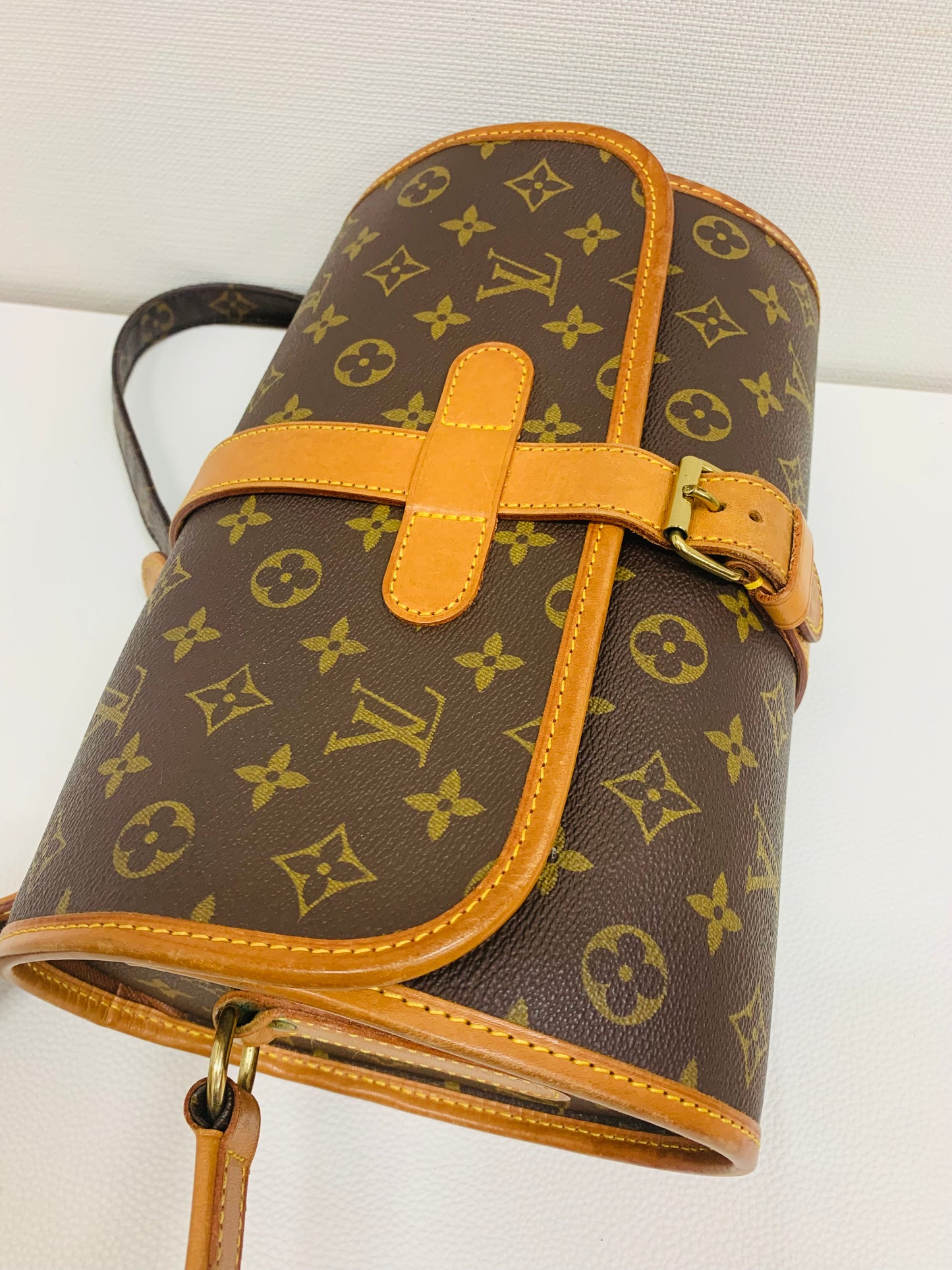 USED LOUIS VUITTON MARNE