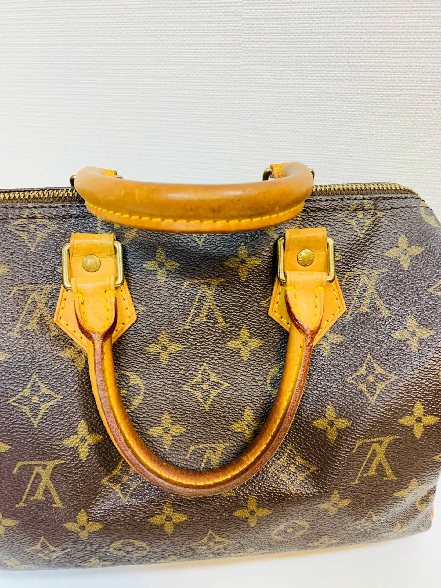 USED LOUIS VUITTON SPEEDY 25