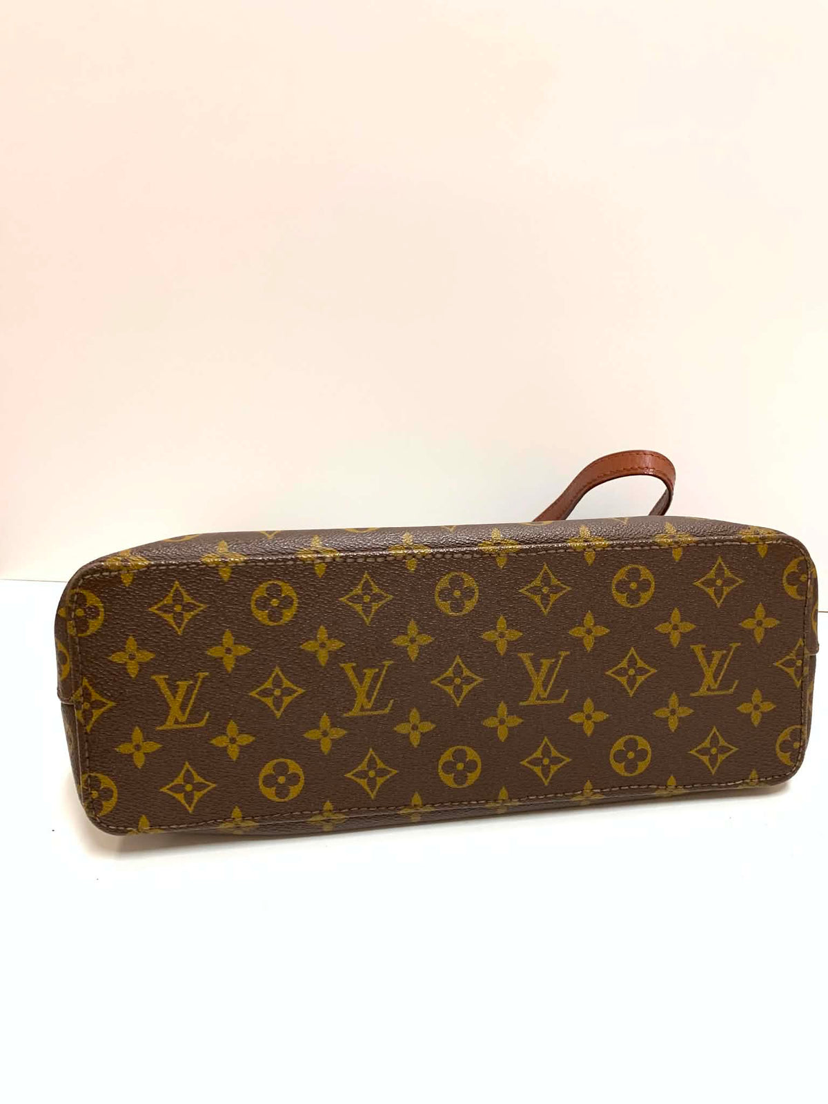Louis Vuitton  Vintage Boulogne Monogram  Baguette Hobo Shoulder Bag