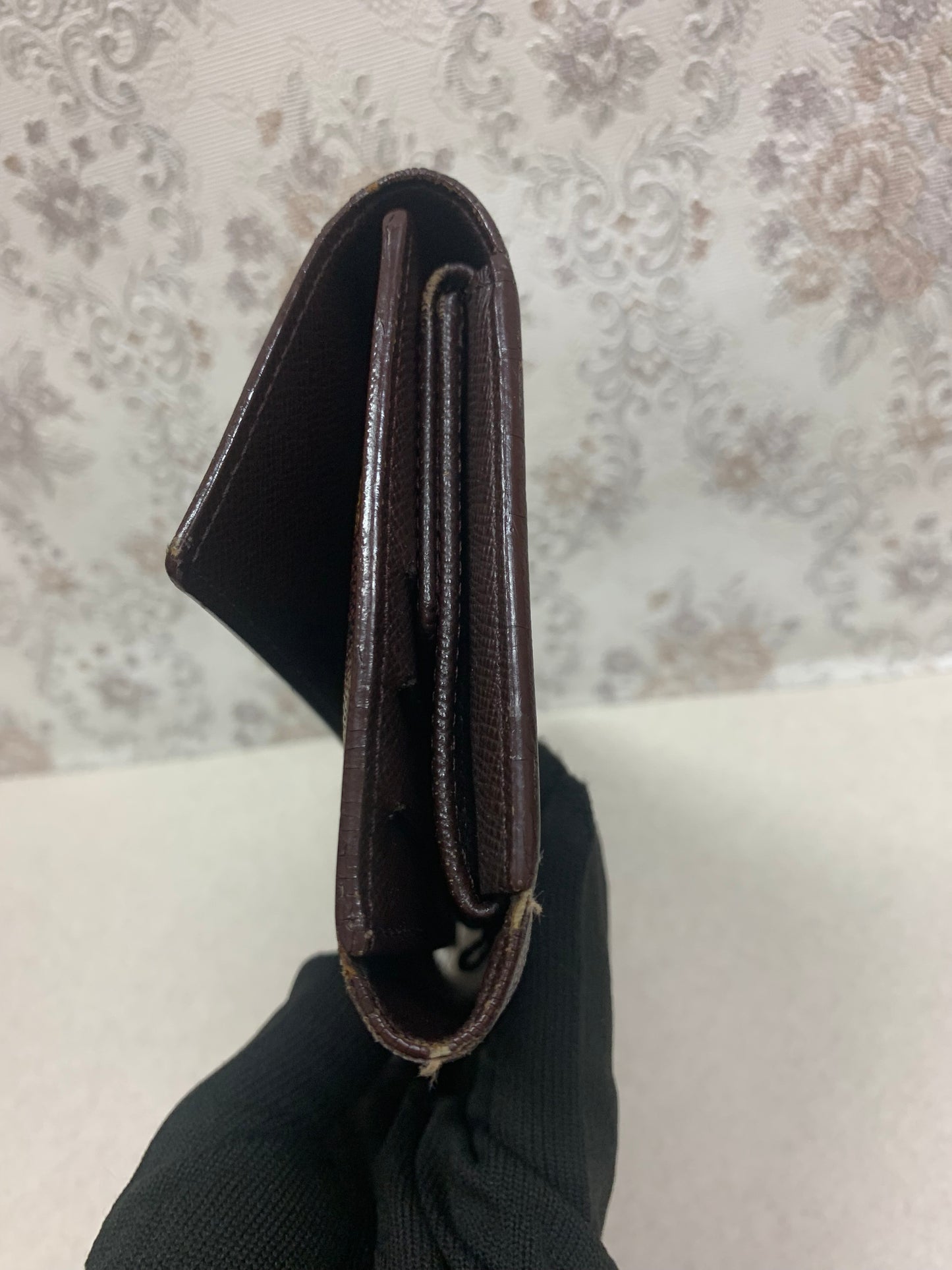 Louis Vuitton Damier Ebene International Tri-Fold Wallet