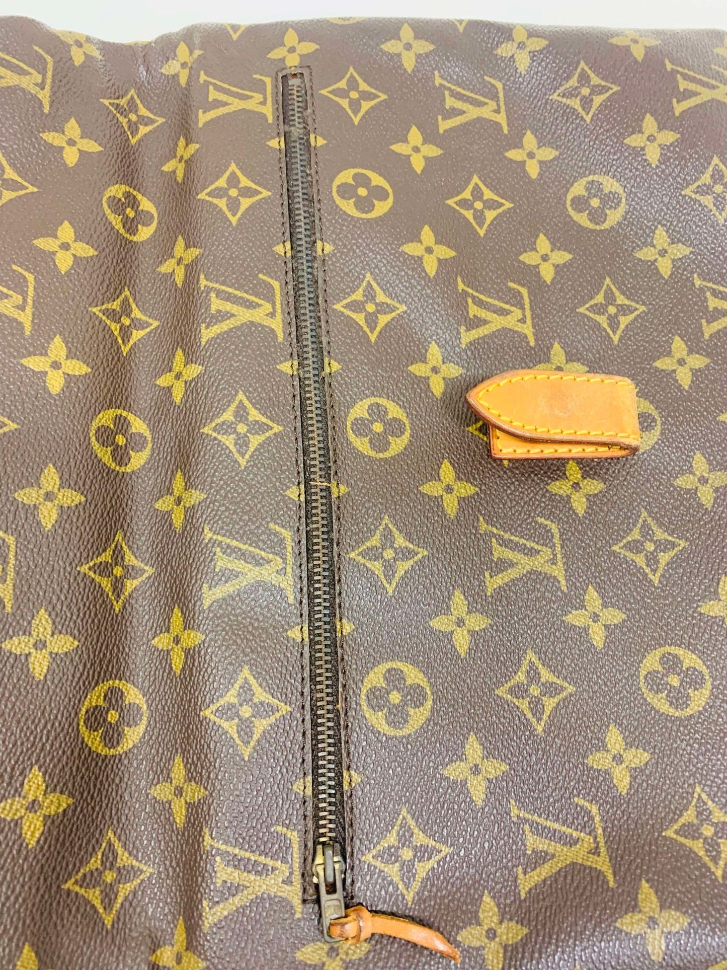 Authentic Louis Vuitton Vintage Pleante Clutch bag