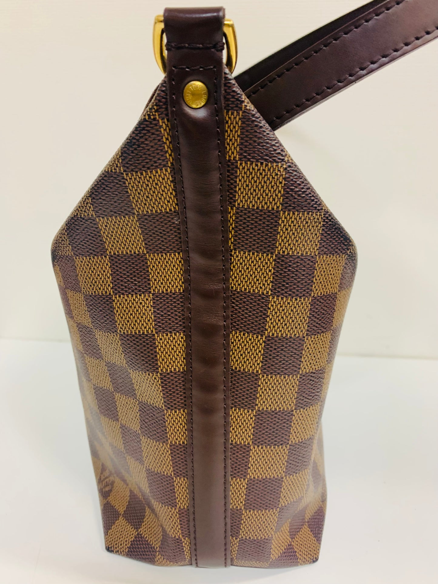 Louis Vuitton Damier Ebene Illovo MM