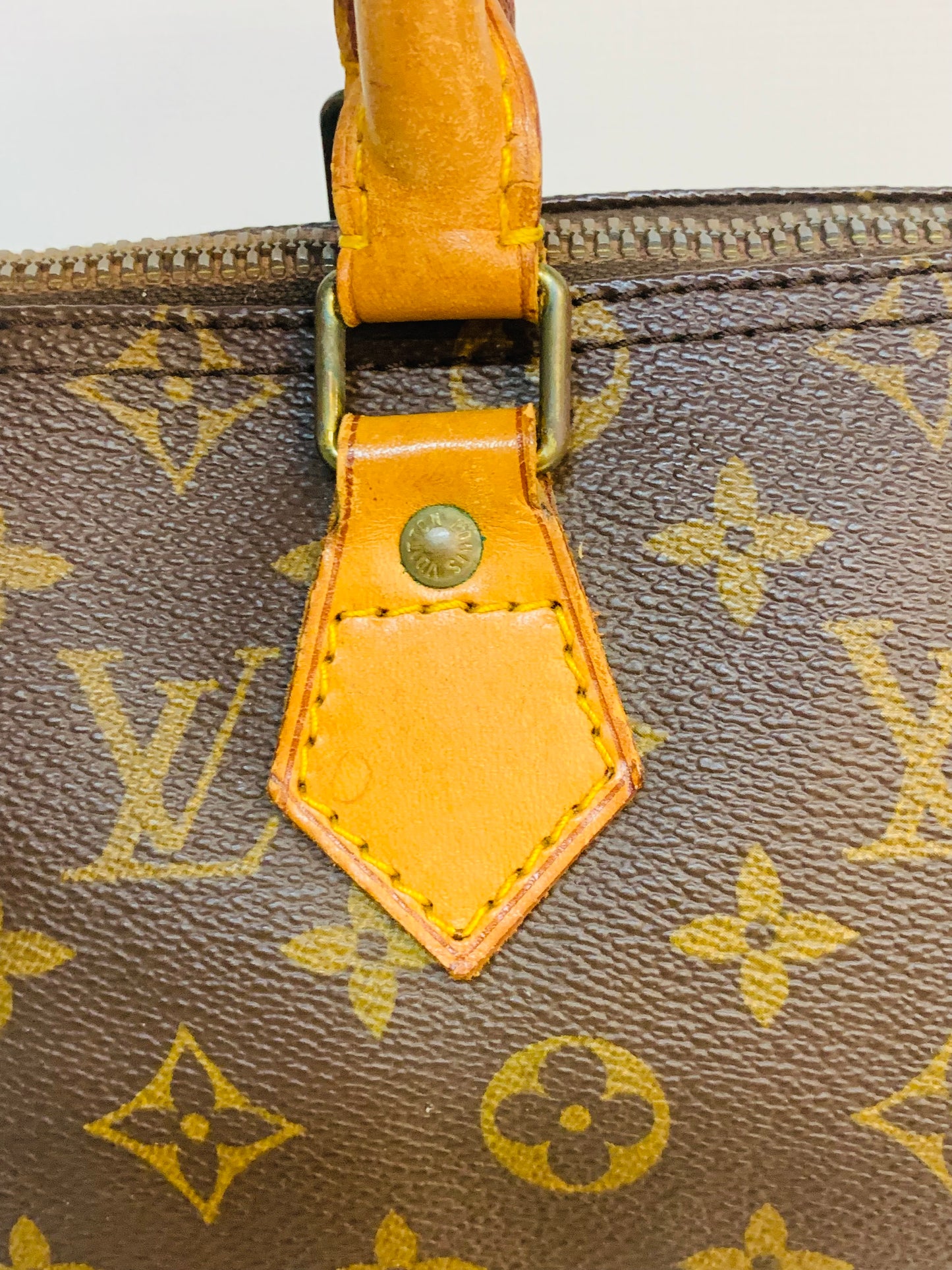 LOUIS VUITTON Speedy 25