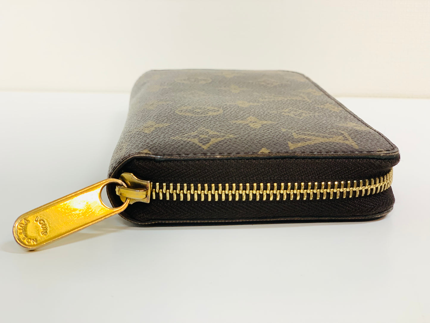 USED LOUIS VUITTON LONG ZIPPY WALLET MONOGRAM