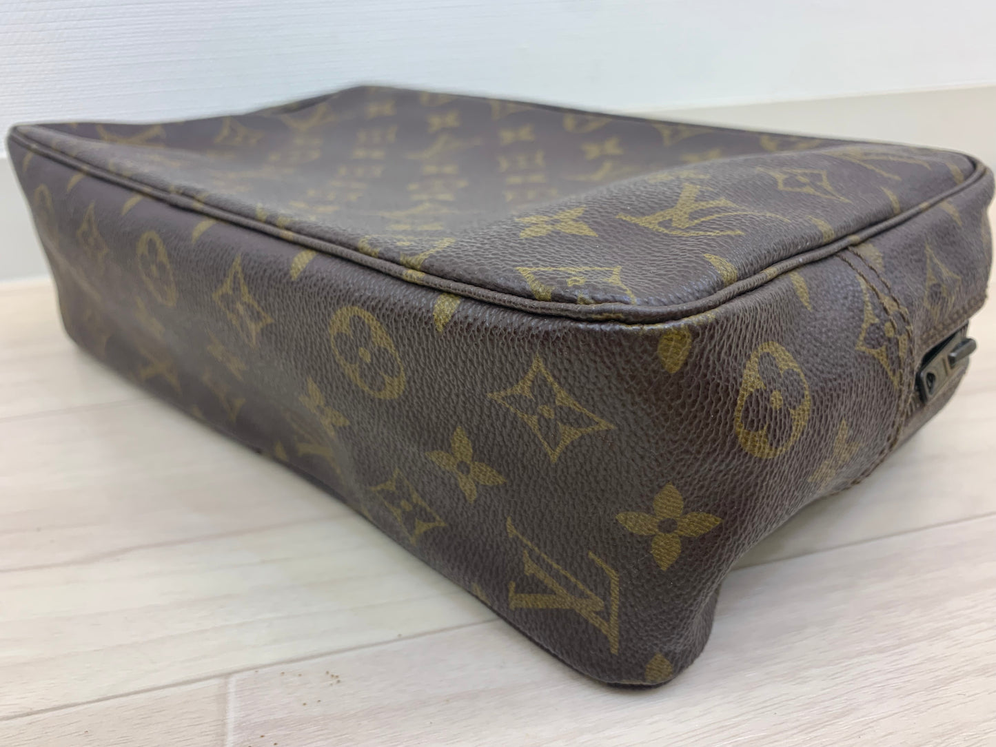 Louis Vuitton Monogram Trousse Toilette 28
