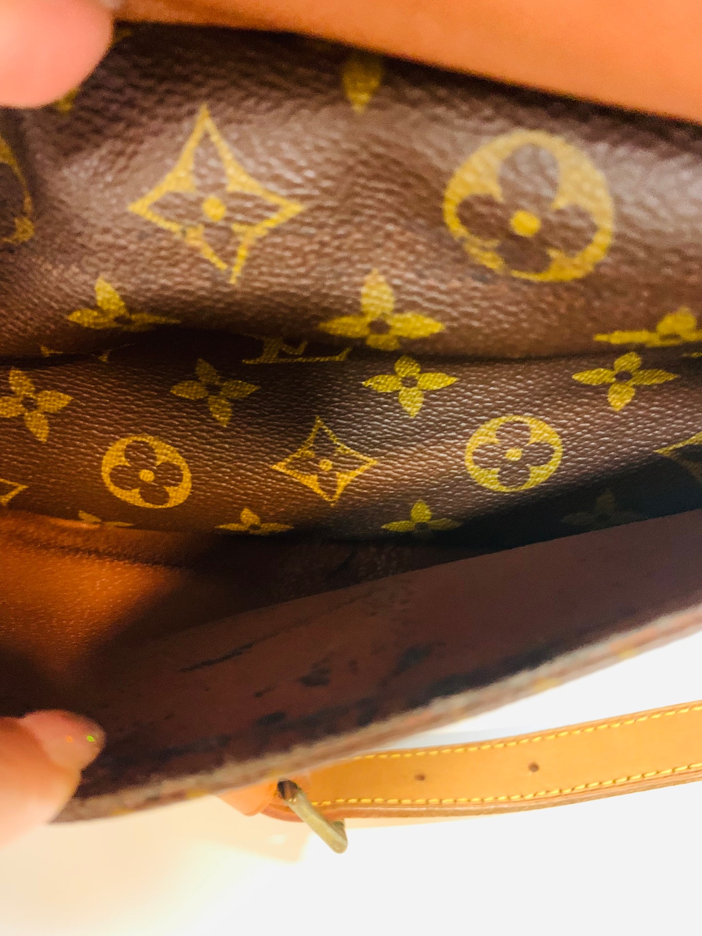 USED LOUIS VUITTON JEUNEFILE GM