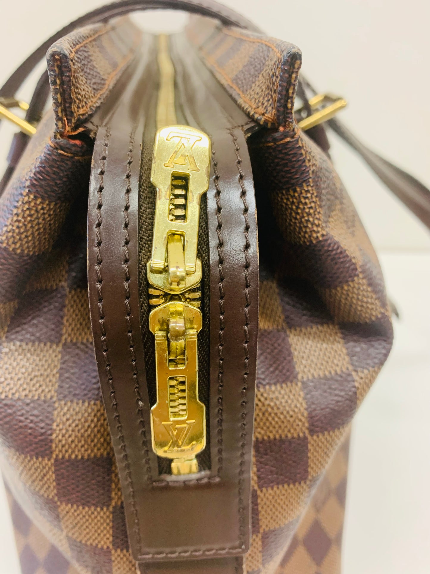 Used Louis Vuitton Chelsea Damier Ebene