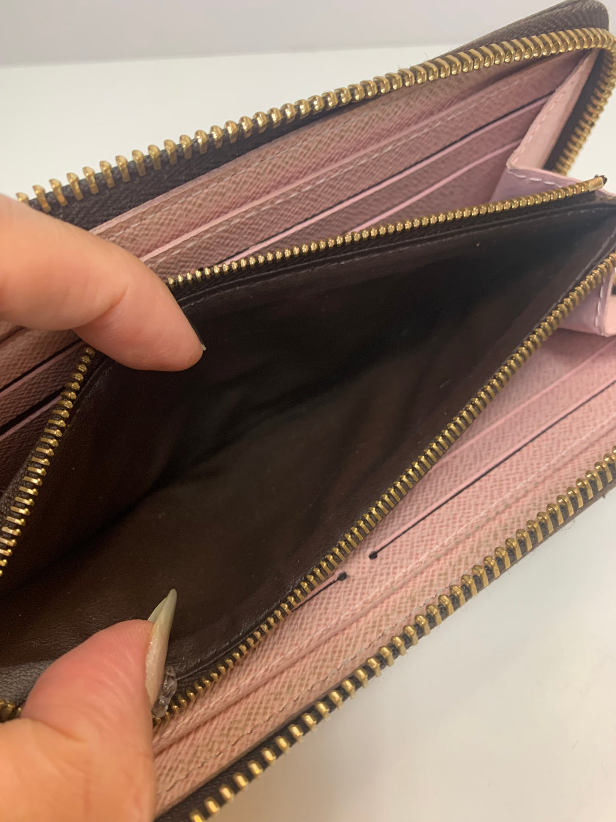 LOUIS VUITTON Damier Ebene Clemence Wallet Rose Balerine
