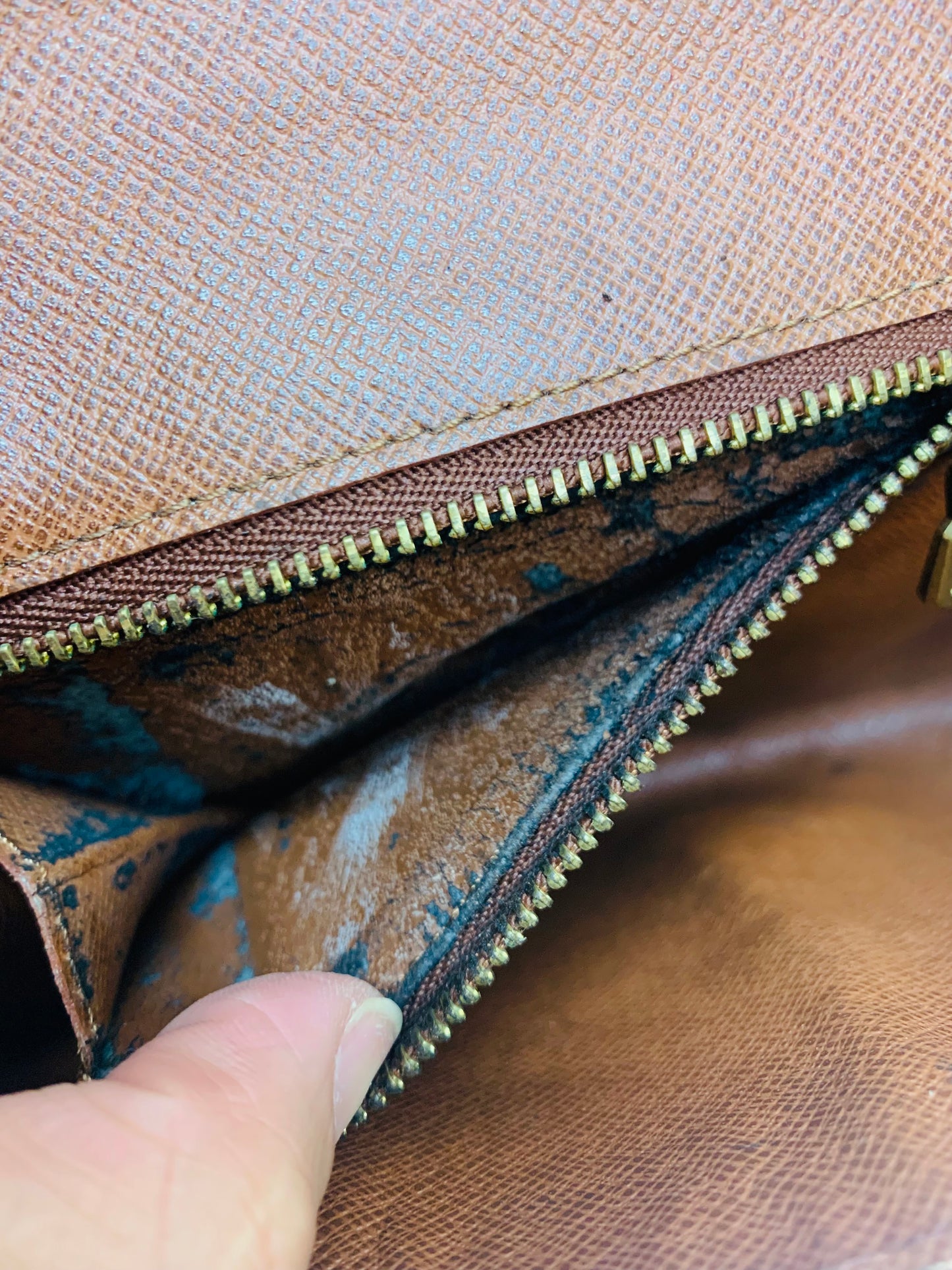 Louis Vuitton Monogram Bordeaux Handbag