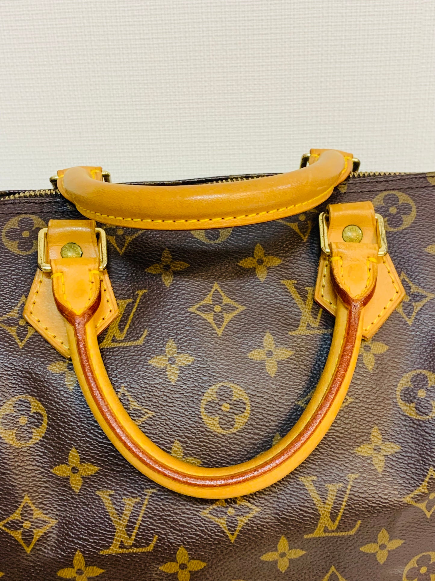 LOUIS VUITTON SPEEDY30